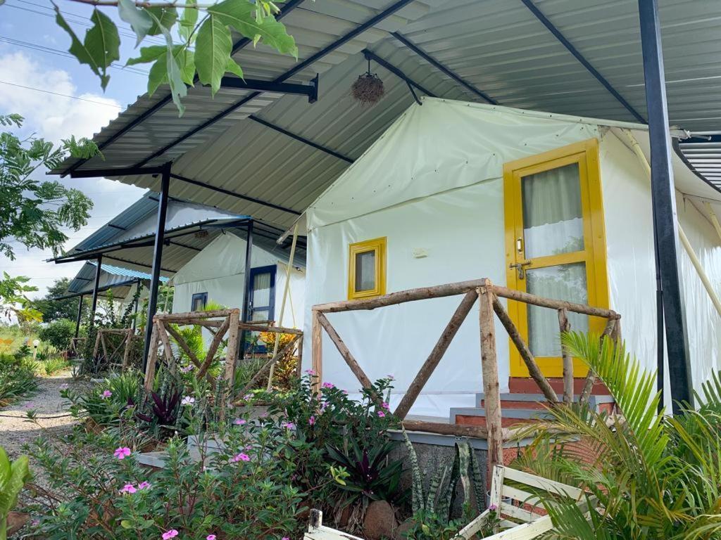 Wilderness Jungle Camp Hotell Malavalli Exteriör bild